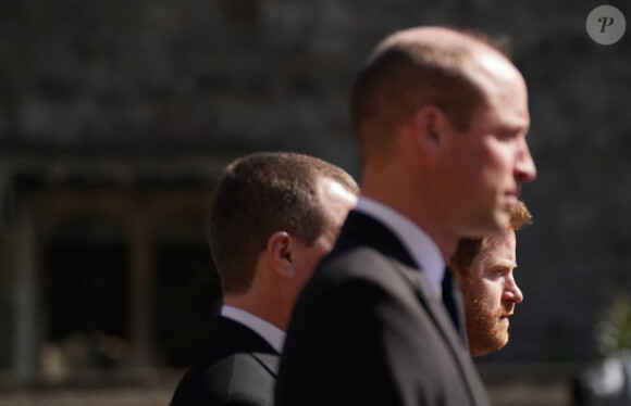 Le prince Harry, duc de Sussex, Peter Phillips, le prince William, duc de Cambridge - Arrivées aux funérailles du prince Philip, duc d'Edimbourg à la chapelle Saint-Georges du château de Windsor, le 17 avril 2021. 