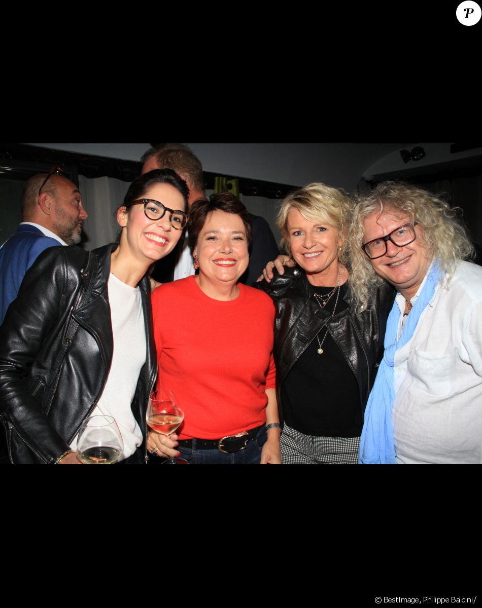 Exclusif -Sophie Davant et Pierre-Jean Chalençon à la soirée Warner avec l'équipe d'affaire conclue à la brasserie Les Princes à Paris, France, le 26 septembre 2019. © Philippe Baldini/Bestimage