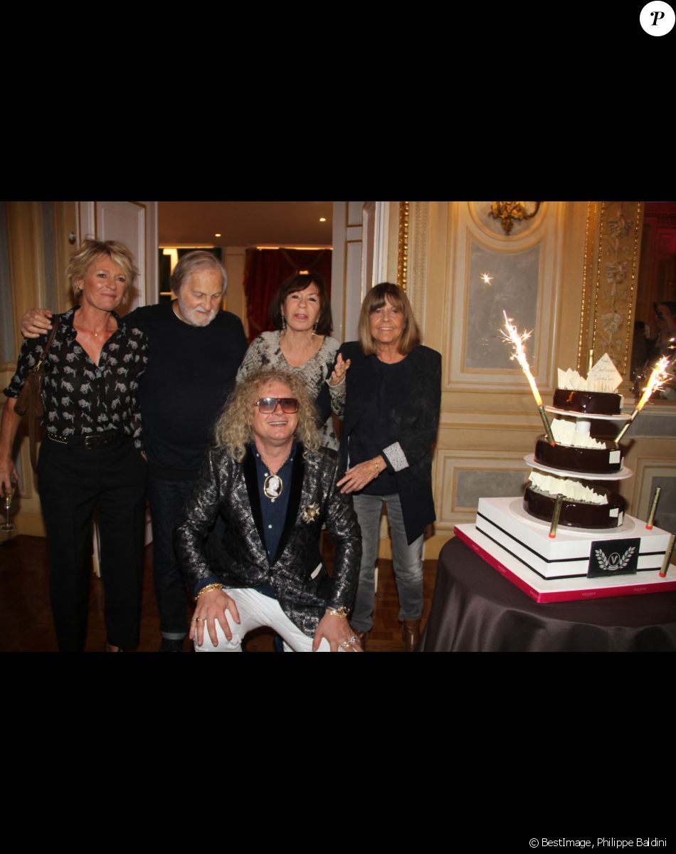 Exclusif - Sophie Davant, Jean-Jacques Debout, Danièle Évenou, Chantal Goya et Pierre-Jean Chalençon (surnommé l'Empereur) - Anniversaire de Pierre-Jean Chalençon au Palais Vivienne à Paris, France, le 17 septembre 2017. © Philippe Baldini/Bestimage