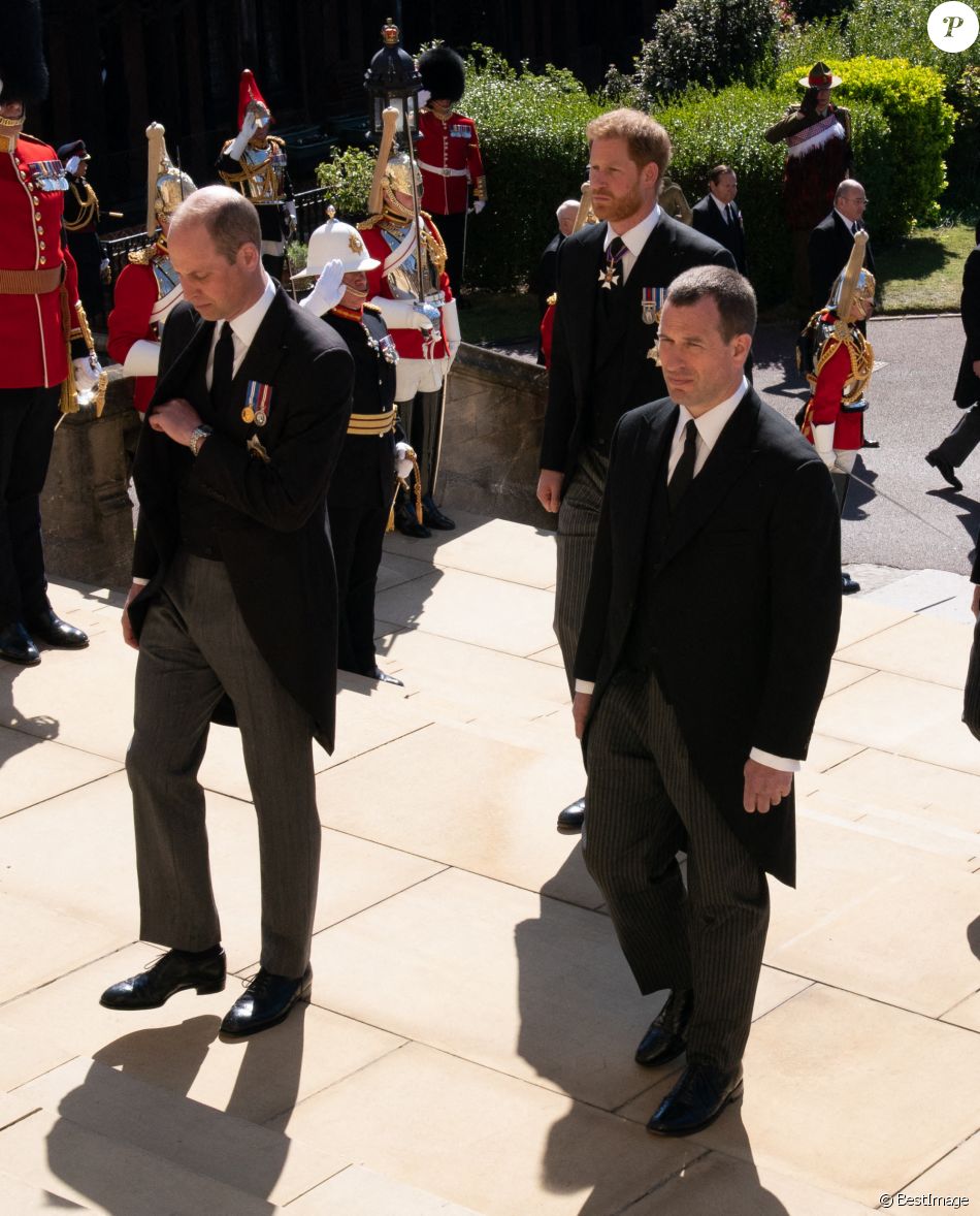 Le prince William, duc de Cambridge, Peter Phillips, Le prince Harry, duc de Sussex, - Arrivées aux funérailles du prince Philip, duc d'Edimbourg à la chapelle Saint-Georges du château de Windsor, le 17 avril 2021.