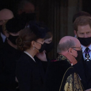 Le prince William, duc de Cambridge, et le prince Harry, duc de Sussex, Sorties des funérailles du prince Philip, duc d'Edimbourg à la chapelle Saint-Georges du château de Windsor, Royaume Uni, le 17 avril 2021. 