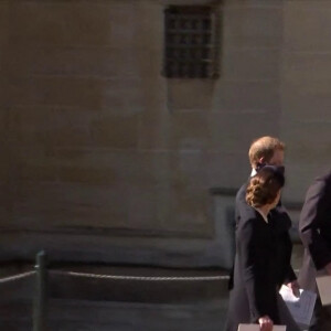 Le prince William, duc de Cambridge, et le prince Harry, duc de Sussex, Sorties des funérailles du prince Philip, duc d'Edimbourg à la chapelle Saint-Georges du château de Windsor, Royaume Uni, le 17 avril 2021.  Prince William and Prince Harry attend The funeral of Prince Philip, Duke of Edinburgh at Windsor Castle in Windsor, England BACKGRID DOES NOT CLAIM ANY COPYRIGHT OR LICENSE IN THE ATTACHED MATERIAL. ANY DOWNLOADING FEES CHARGED BY BACKGRID ARE FOR BACKGRID'S SERVICES ONLY, AND DO NOT, NOR ARE THEY INTENDED TO, CONVEY TO THE USER ANY COPYRIGHT OR LICENSE IN THE MATERIAL. BY PUBLISHING THIS MATERIAL , THE USER EXPRESSLY AGREES TO INDEMNIFY AND TO HOLD BACKGRID HARMLESS FROM ANY CLAIMS, DEMANDS, OR CAUSES OF ACTION ARISING OUT OF OR CONNECTED IN ANY WAY WITH USER'S PUBLICATION OF THE MATERIAL 