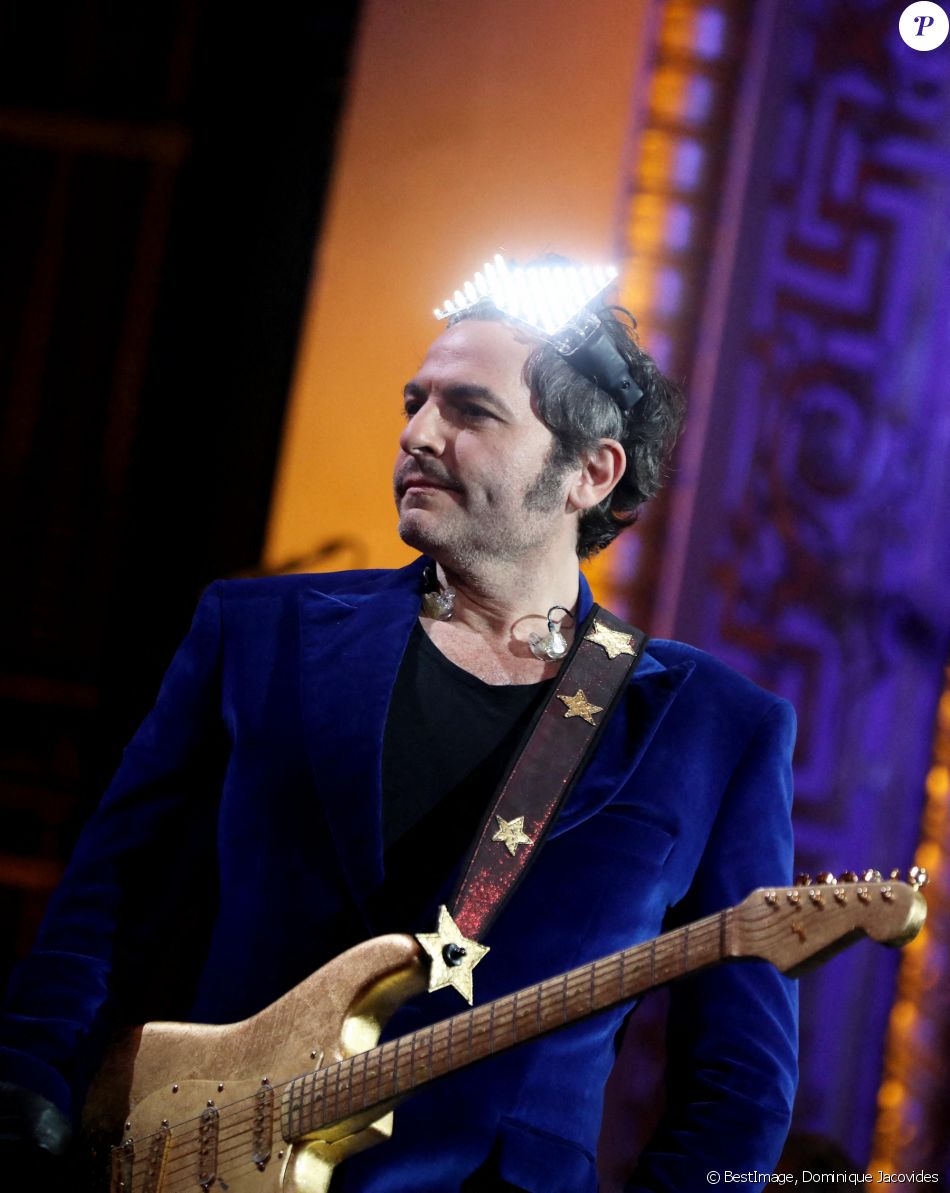 Exclusif - Matthieu Chedid - Enregistrement de l'émission "Symphonie pour la Vie, Spéciale Pièces jaunes" au Théâtre national de l'Opéra Comique à Paris. © Dominique Jacovides / Bestimage