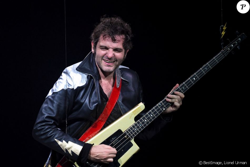 Matthieu Chedid en concert au palais Nikaia lors de sa tournée "Grand Petit Concert" à Nice le 24 novembre 2019. © Lionel Urman/Bestimage