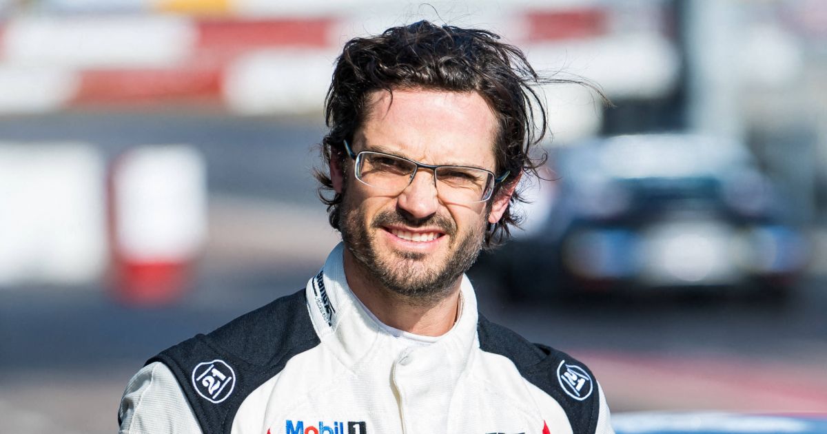 Carl Philip De Suède Dyslexie Le prince Carl Philip de Suède participe à la course Porsche Carrera