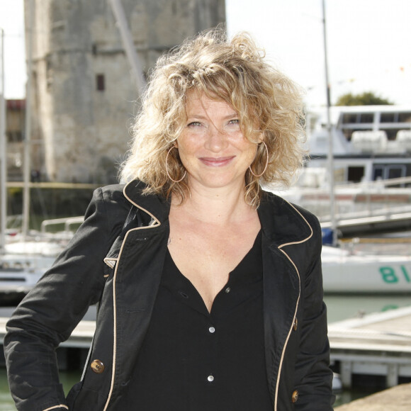 Cécile Bois - Photocall lors du 19e Festival de la Fiction TV de La Rochelle © Christophe Aubert via Bestimage