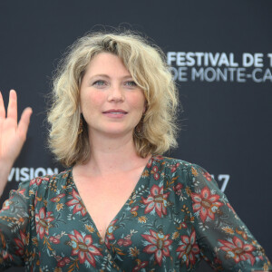 Cécile Bois lors du photocall de "Candice Renoir" lors du 57ème Festival de la télévision de Monté-Carlo le 17 juin 2017. © Denis Guignebourg / Bestimage