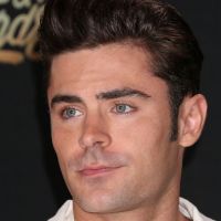 Zac Efron le visage déformé : Une chirurgie esthétique ratée ? Une photo sème le doute