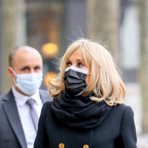 La première dame Brigitte Macron - Messe en hommage à Robert Hossein en l'église Saint-Sulpice à Paris. Le 9 février 2021