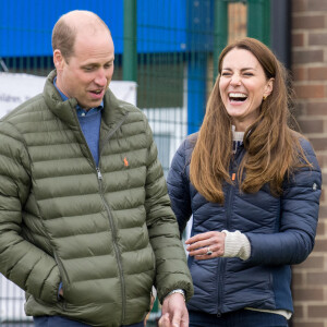 Le prince William, duc de Cambridge, et Catherine (Kate) Middleton, duchesse de Cambridge lors d'une visite au projet "Cheesy Waffles" au centre Belmont Community à Durham, Royaume Uni, le 27 avril 2021.