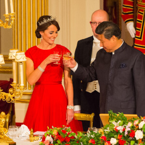 Catherine Kate Middleton, la duchesse de Cambridge et le président chinois Xi Jinping - La famille royale d'Angleterre reçoit le président chinois Xi Jinping et sa femme Peng Liyuan pour un dîner d'Etat au Palais de Buckingham le 20 octobre 2015.