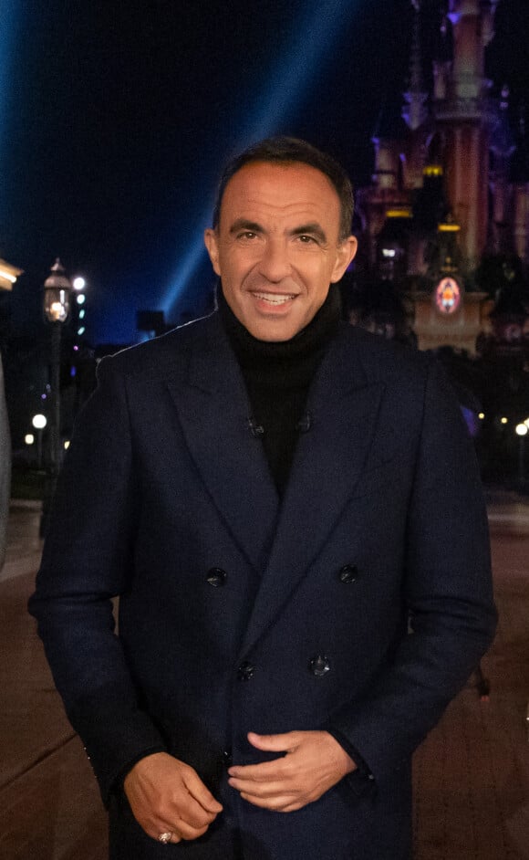 Nikos Aliagas - Enregistrement de l'émission "Toute la musique qu'on aime" à Disneyland Paris, qui sera diffusée sur TF1 le 31 décembre © Cyril Moreau / Bestimage