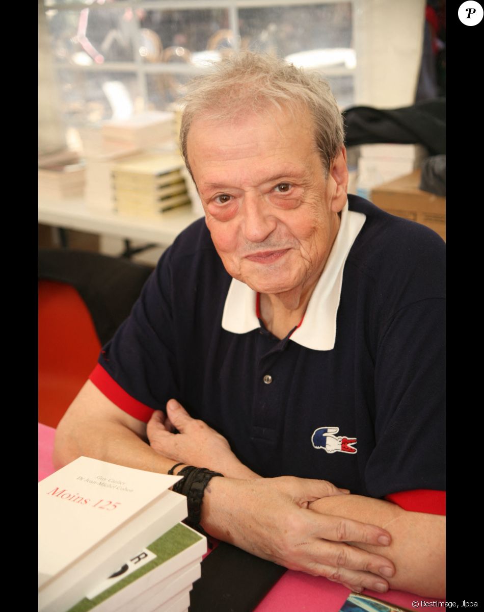 Guy Carlier - Salon du livre de Cosne-sur-Loire le 26 Mai 2019. © Jlppa / Bestimage