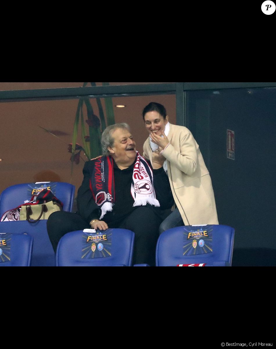 Guy Carlier et sa compagne lors de la finale de la Coupe de la Ligue 2017 "AS Monaco - PSG" au Parc OL à Lyon, le 1er avril 2017. © Cyril Moreau/Bestimage