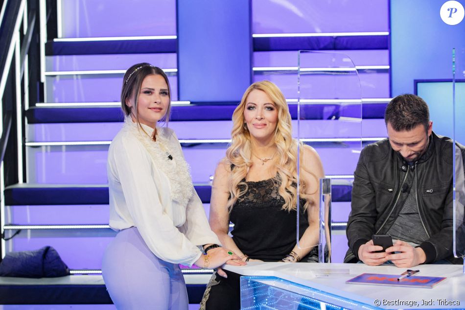 Exclusif - Kelly Vedovelli, Loana, Raymond Aabou - Enregistrement de l'émission "Touche Pas à Mon Poste (TPMP)", présentée par Cyril Hanouna et diffusée en direct le 10 février sur C8 © Jack Tribeca / Bestimage
