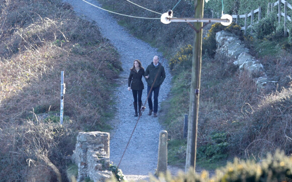 Le prince William et Catherine Kate Middleton lors d'une randonnée sur Howth Cliff, un sentier avec une vue imprenable sur la mer d'Irlande le 4 mars 2020.