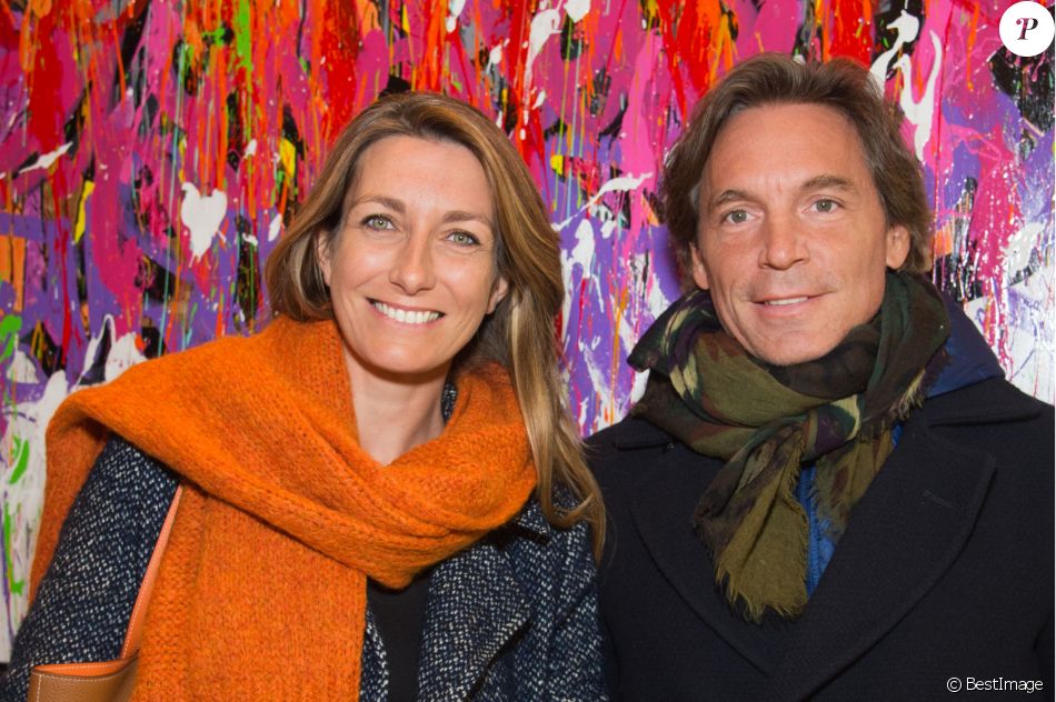 Anne-Claire Coudray et son compagnon Nicolas Vix, qui posent pour la première fois ensemble - Vernissage de l'exposition "Color Flows" du graffeur américain JonOne pour célébrer la collaboration entre l'artiste et Guerlain, à la Boutique Guerlain Champs-Elysées à Paris.