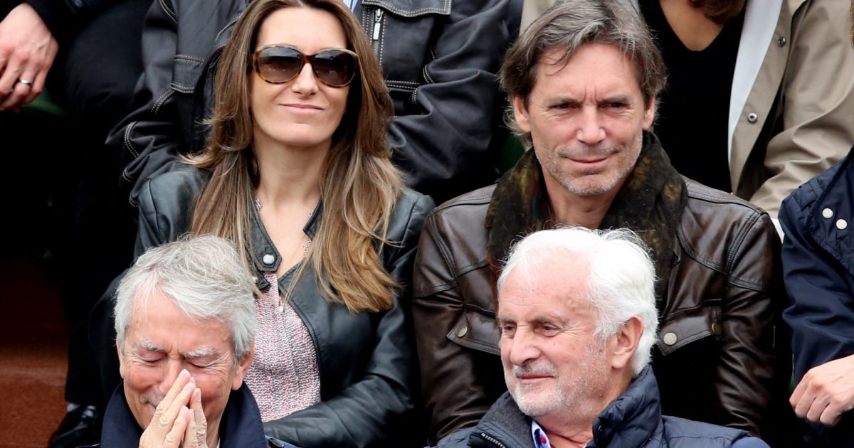 Anne Claire Coudray Et Son Compagnon Nicolas Vix Dans Les Tribunes Des Internationaux De France De Roland Garros A Paris Le 4 Juin 2016 C Moreau Jacovides Purepeople