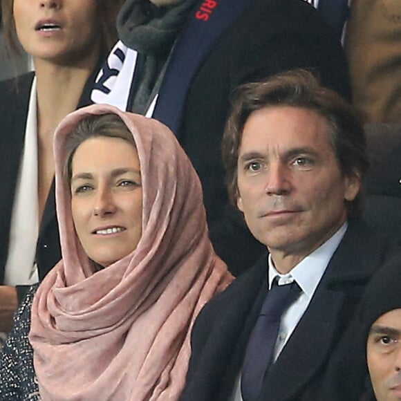 Anne-Claire Coudray et son compagnon Nicolas Vix assistent au match de ligue des champions Psg - Real de Madrid au Parc des Princes à Paris le 21 octobre 2015. © Cyril Moreau / Bestimage