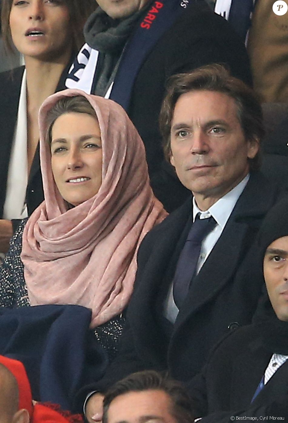 Anne-Claire Coudray et son compagnon Nicolas Vix assistent au match de ligue des champions Psg - Real de Madrid au Parc des Princes à Paris le 21 octobre 2015. © Cyril Moreau / Bestimage