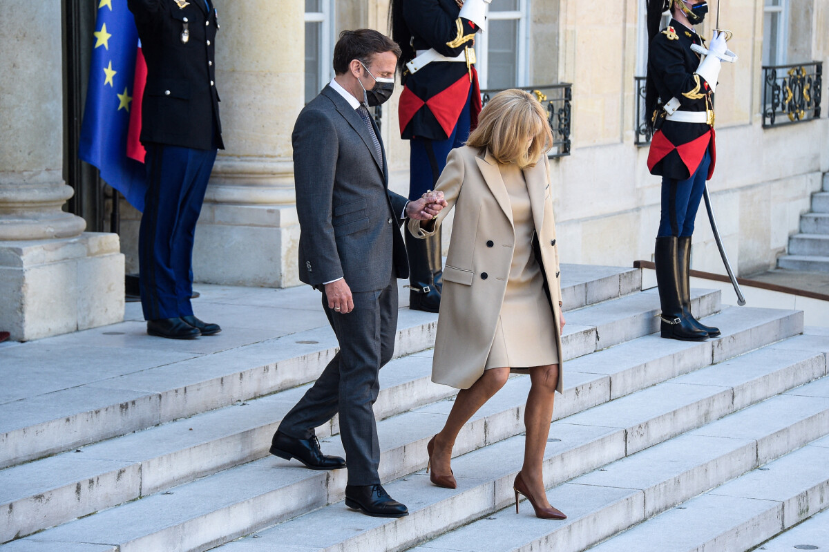 Photo : Le président de la République française, Emmanuel Macron et sa ...