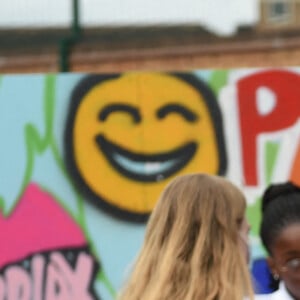 Le prince William, duc de Cambridge, et Catherine (Kate) Middleton, duchesse de Cambridge, lors d'une séance de santé mentale et de bien-être lors d'une visite à The Way Youth Zone à Wolverhampton, Royaume Uni, le 13 mai 2021.