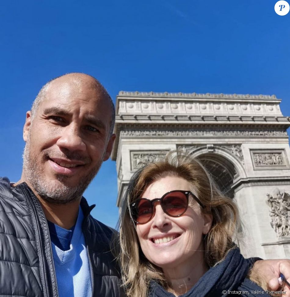 Valérie Trierweiler a adressé à son compagnon Romain Magellan une timide déclaration pour son anniversaire.