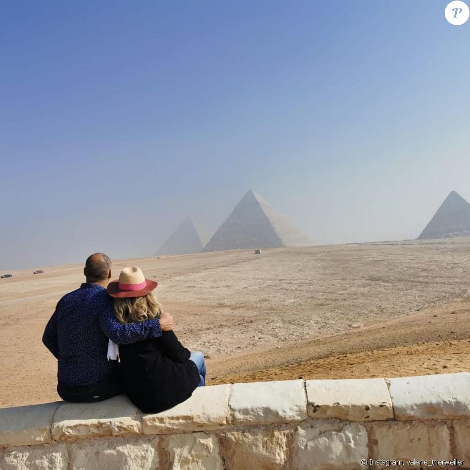 Valérie Trierweiler a partagé des photos de son séjour en Egypte, sur Instagram. Ici avec son amoureux Romain Magellan.