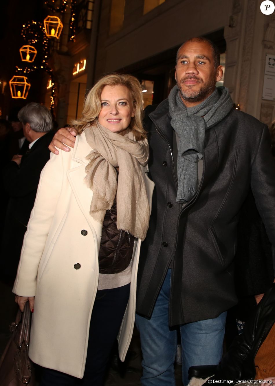 Valérie Trierweiler et son compagnon Romain Magellan lors de la soirée de lancement du "Winter Time 2018" au profit de l'association ELA à l'hôtel Sofitel rue du Faubourg Saint-Honoré à Paris, France, le 15 Novembre 2018. © Denis Guignebourg/BestImage