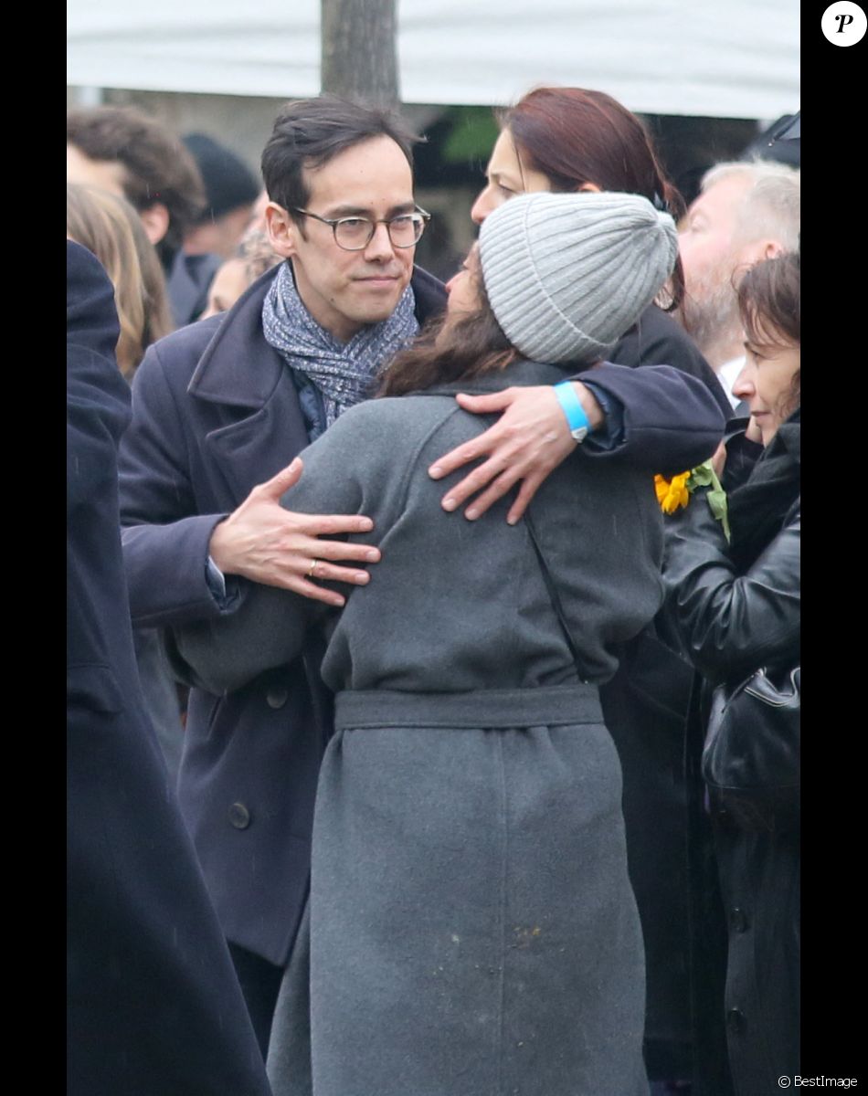 Kên Higelin lors des obsèques de Jacques Higelin au cimetière du Père Lachaise à Paris le 12 avril 2018.