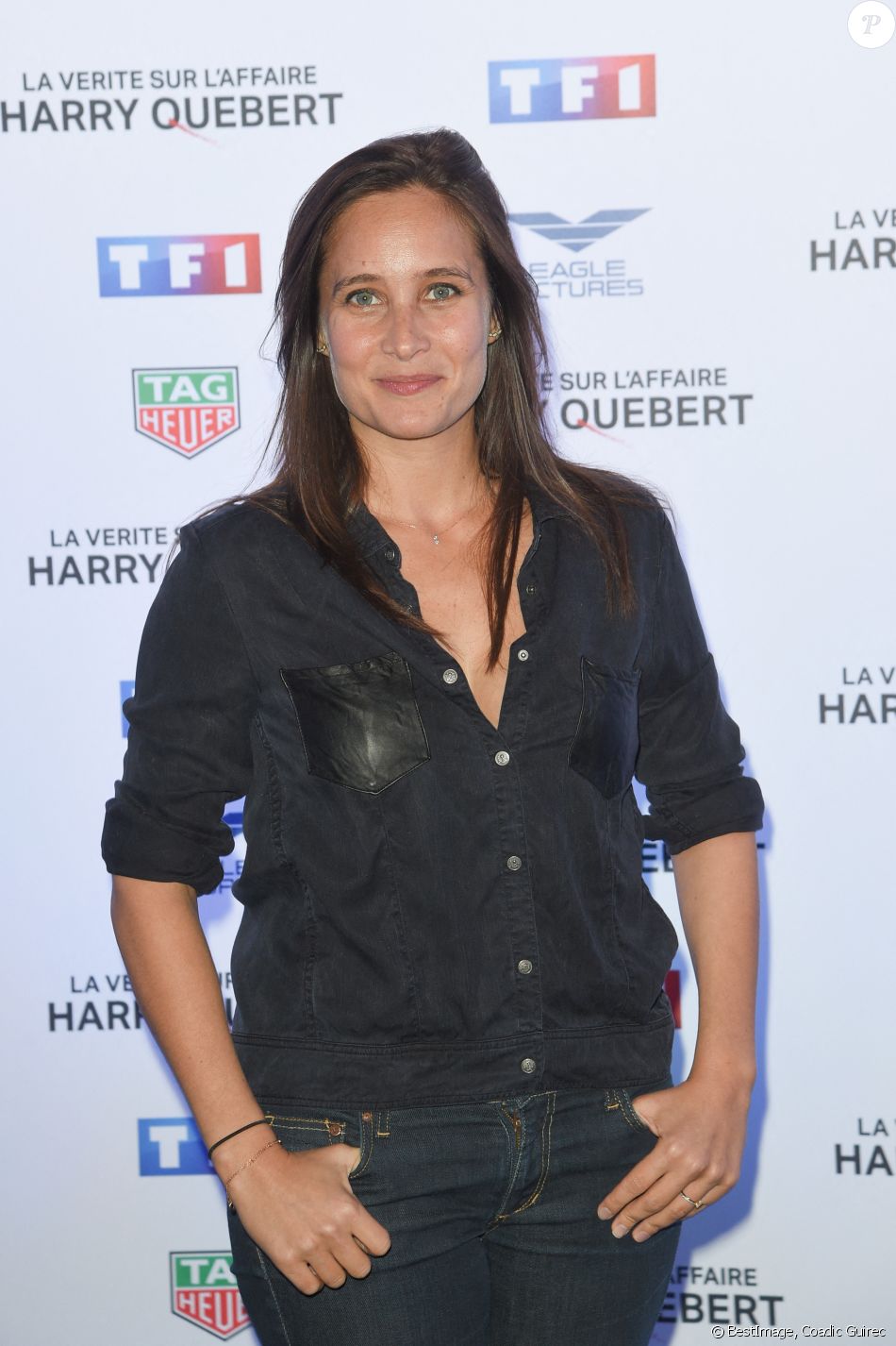 Julie de Bona - Avant-première de la série télévisée "La vérité sur l'affaire Harry Quebert" au cinéma Gaumont Marignan à Paris, France, le 12 novembre 2018. © Coadic Guirec/Bestimage