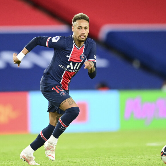 Neymar Jr (PSG) - Match de football en ligue 1 Uber Eats : le Paris Saint Germain (PSG) bat Reims 4 à 0 au parc des Princes à Paris. © JB Autissier / Panoramic / Bestimage 