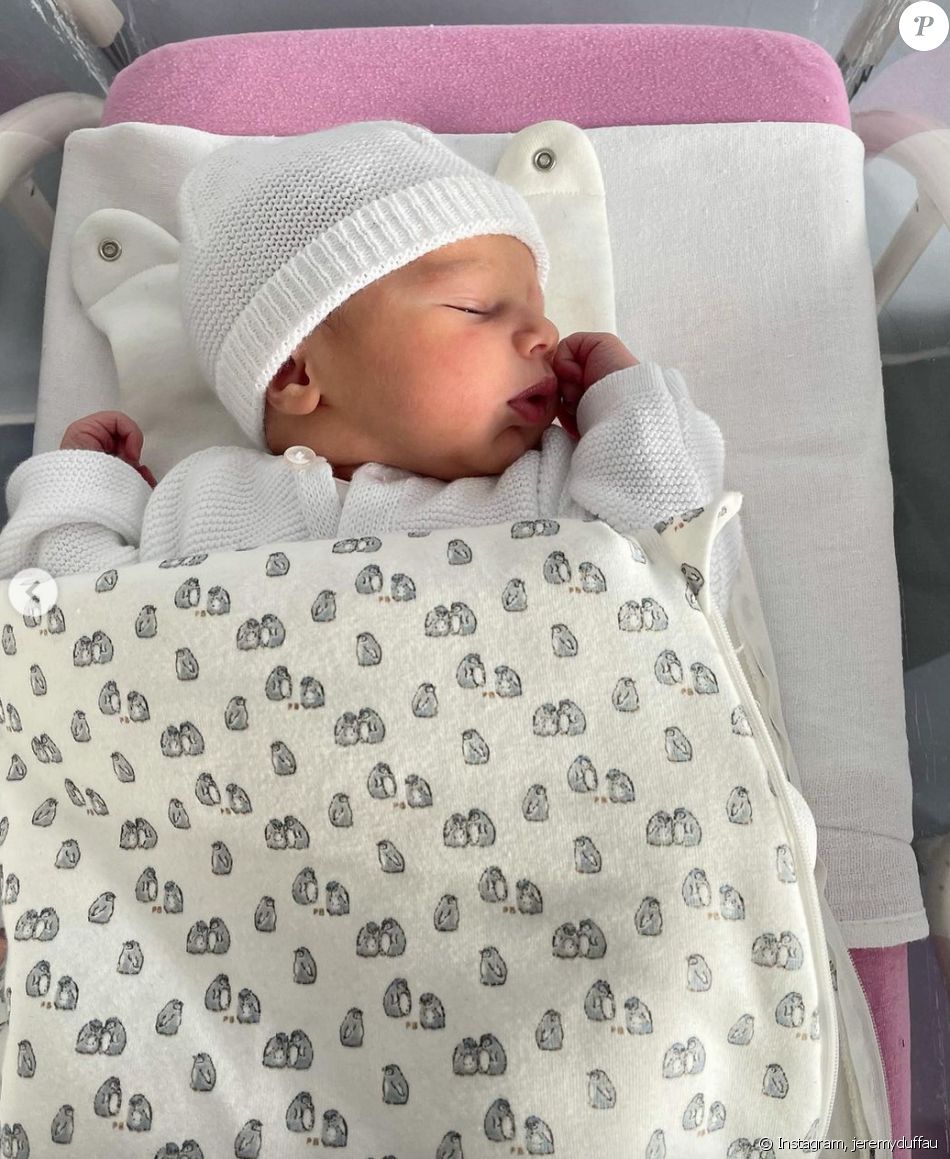 Le petit frère d'Ingrid Chauvin, Jérémy Duffau, est devenu papa pour la première fois : sa compagne Margot Blue a donné naissance à un petit garçon prénommé Jonas - Instagram