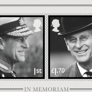Timbres à l'effigie du prince Philip, duc d'Edimbourg, publiés par la poste royale un mois après le décès de ce dernier. Le 13 mai 2021.