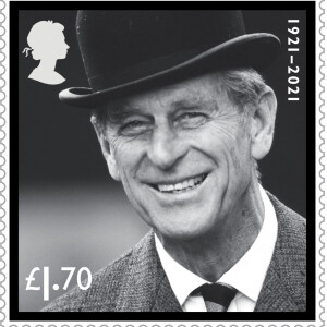 Timbres à l'effigie du prince Philip, duc d'Edimbourg, publiés par la poste royale un mois après le décès de ce dernier. Le 13 mai 2021.