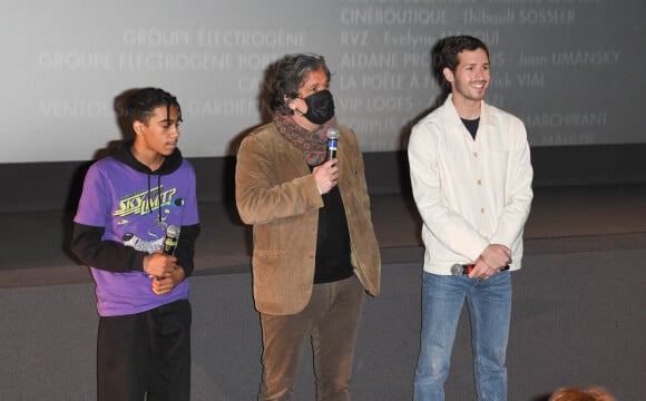 Yoann Eloundou, Christophe Barratier et Victor Belmondo - Avant-première du film "Envole-moi" au cinéma Pathé-Wepler à Paris. Le 19 mai 2021. © Coadic Guirec / Bestimage