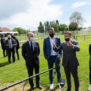 le Ministre de l'Éducation nationale, de la Jeunesse et des Sports Jean-Michel Blanquer, Tony Parker, Emmanuel Macron, Laure Boulleau et la Ministre déléguée chargée des Sports Roxana Maracineanu - Le président de la République Emmanuel Macron en déplacement dans l'Aube, à Pont-Sainte-Marie, pour marquer la reprise des activités sportives pour les mineurs et le lancement du "pass sport". Le 19 mai 2021 © Jacques Witt / Pool / Bestimage 