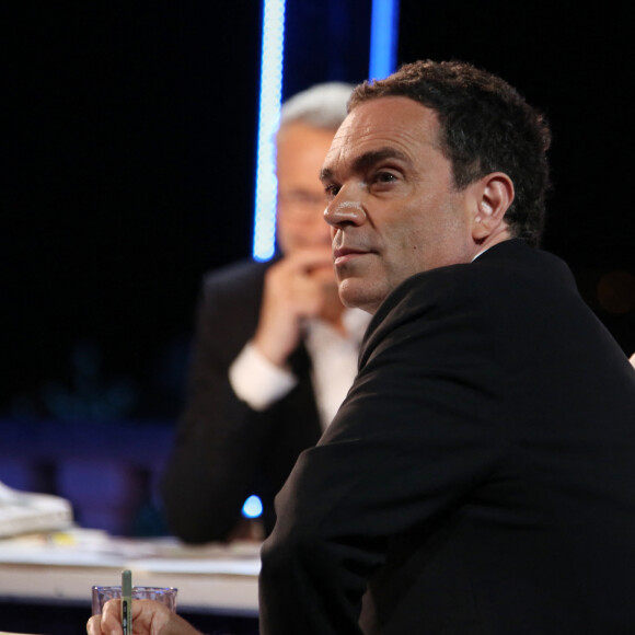 Exclusif - Yann Moix - Enregistrement de l'émission "On n'est pas couché" à la Villa Domergue lors du 70ème Festival International du Film de Cannes le 24 mai 2017. L'émission sera diffusée le 27 mai sur France 2. © Denis Guignebourg/Bestimage