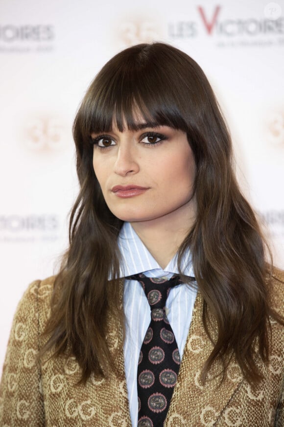 Clara Luciani - Photocall de la 35ème cérémonie des Victoires de la musique à la Seine musicale de Boulogne-Billancourt. © Cyril Moreau/Bestimage 