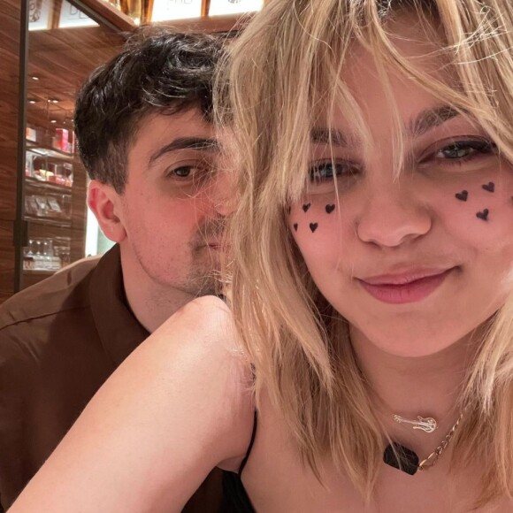 Louane et son compagnon Florian Rossi sur Instagram. Le 14 février 2021.