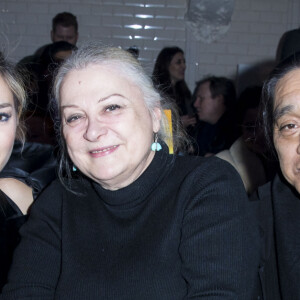 Marilou Berry, sa mère Josiane Balasko et son beau-père George Aguilar - People au défilé de mode Haute-Couture printemps-été 2017 "Jean-Paul Gaultier" à Paris le 25 janvier 2017. © Olivier Borde/Bestimage 