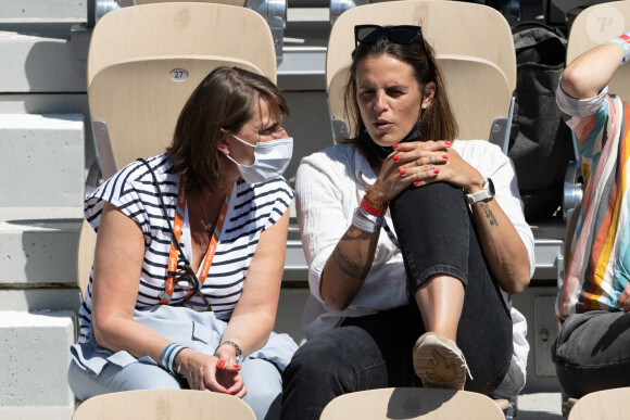 Laure Manaudou assiste au match opposant Benoit Paire au Norvégien Casper Ruud, pour le premier tour de Roland-Garros. Paris, le 31 mai 2021.