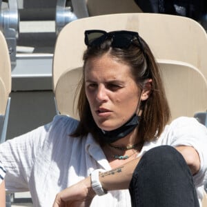 Laure Manaudou assiste au match opposant Benoit Paire au Norvégien Casper Ruud, pour le premier tour de Roland-Garros. Paris, le 31 mai 2021.