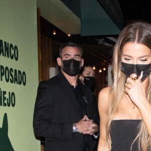 Khloe Kardashian quitte le restaurant "The Nice Guy" à Los Angeles, le 21 mai 2021.