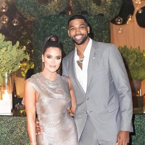 Khloé Kardashian envisage de porter plainte contre une femme, qui affirme que son compagnon Tristan Thompson est le père de son enfant.