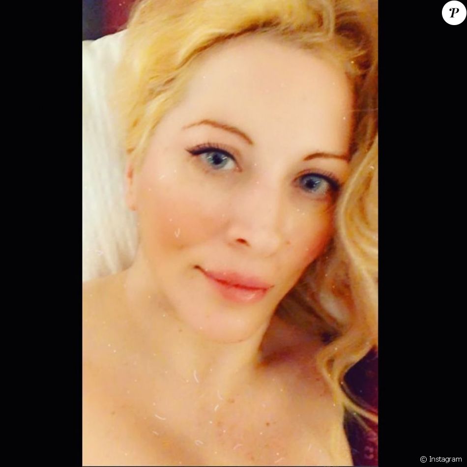 Loana, ex-star de télé-réalité.