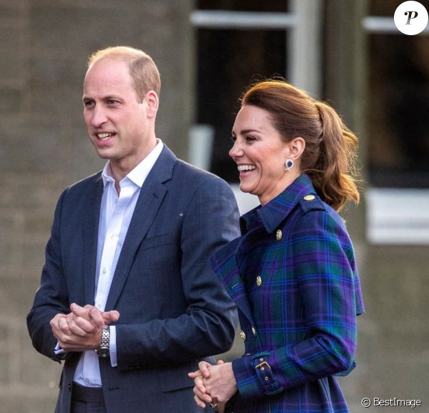 Le prince William, duc de Cambridge, et Kate Catherine Middleton, duchesse de Cambridge, ont assisté à une projection du film "Cruella" dans un drive-in à Edimbourg, à l'occasion de leur tournée en Ecosse