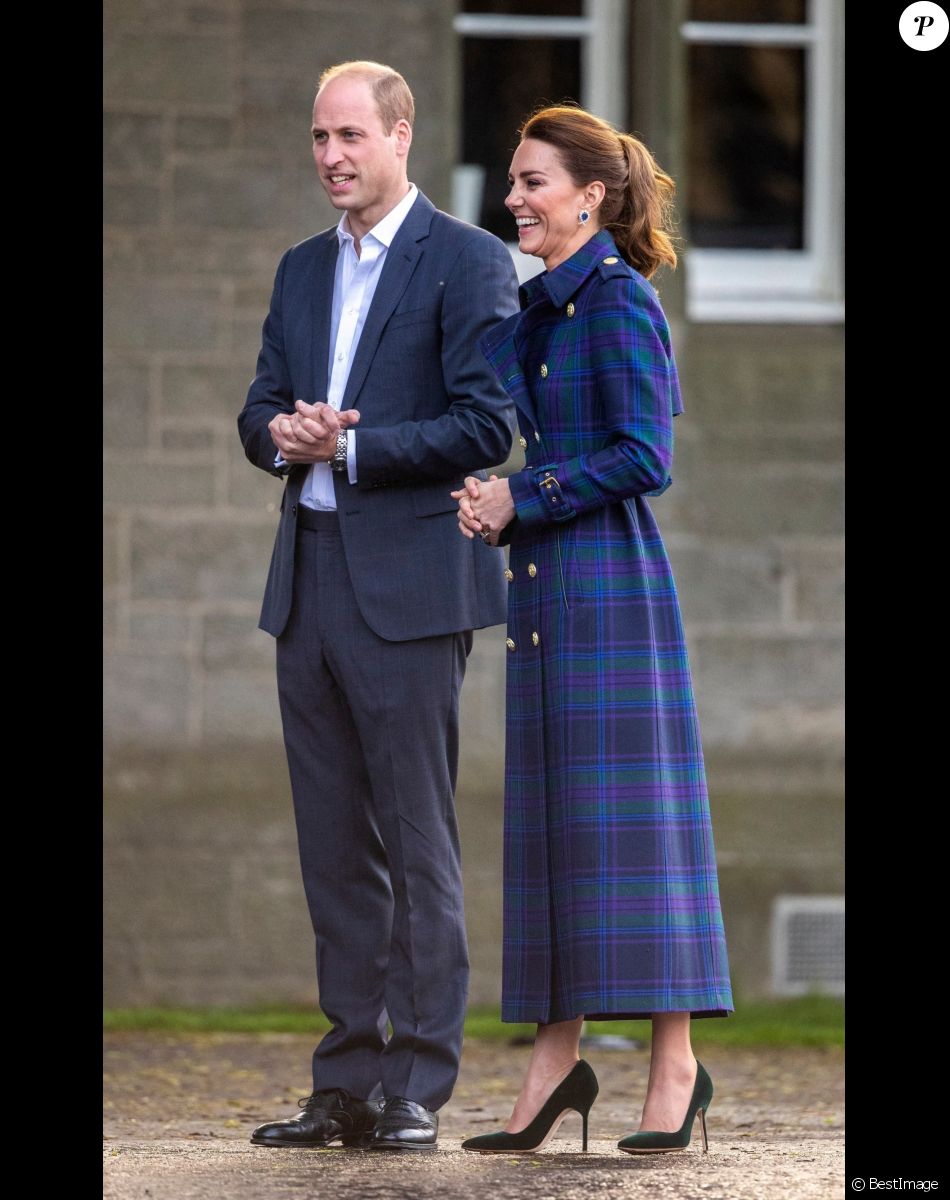 Le prince William, duc de Cambridge, et Kate Catherine Middleton, duchesse de Cambridge, ont assisté à une projection du film "Cruella" dans un drive-in à Edimbourg, à l'occasion de leur tournée en Ecosse