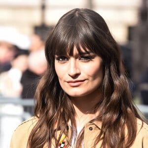 Clara Luciani au défilé Miu Miu collection prêt-à-porter Automne/Hiver 2020-2021 lors de la Fashion Week à Paris, le 3 mars 2020. © Federico Pestellini / Panoramic / Bestimage