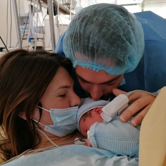 Alice Detollenaere et son compagnon Camille Lacourt sont devenus parents d'un petit garçon prénommé Marius.